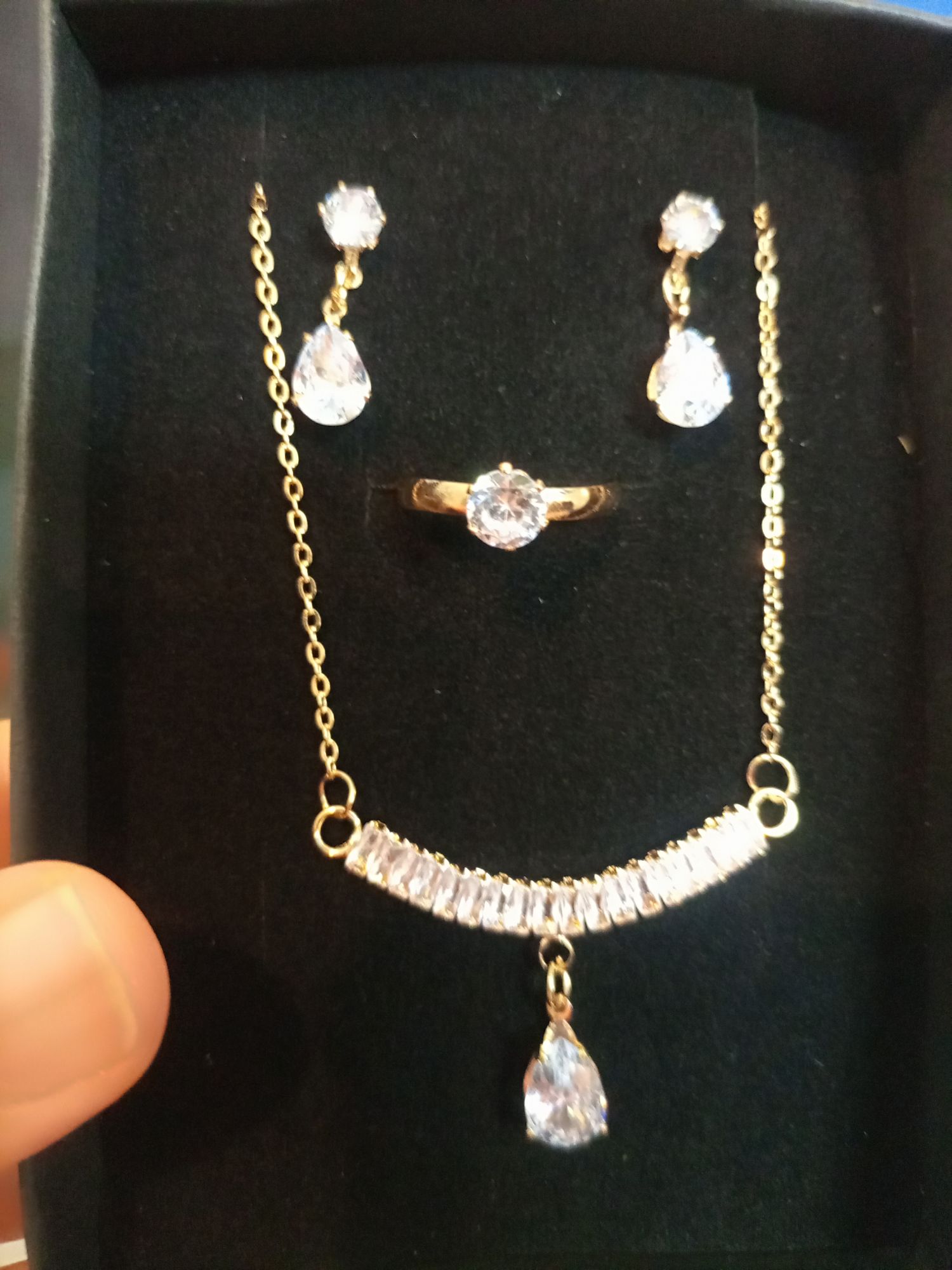 Zarkon Chain Locket Tops Ring Jewellery Set