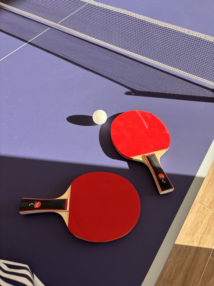 Table Tennis Racket Set: 2 Rackets + 3 Balls +1
Pair Of Post And Net, Portable Retractable Ping
Pong Paddles Sets for Men and Women Personal
Use Indoor Outdoor Sports Game, Wooden
Table Tennis Racket Ping Pong