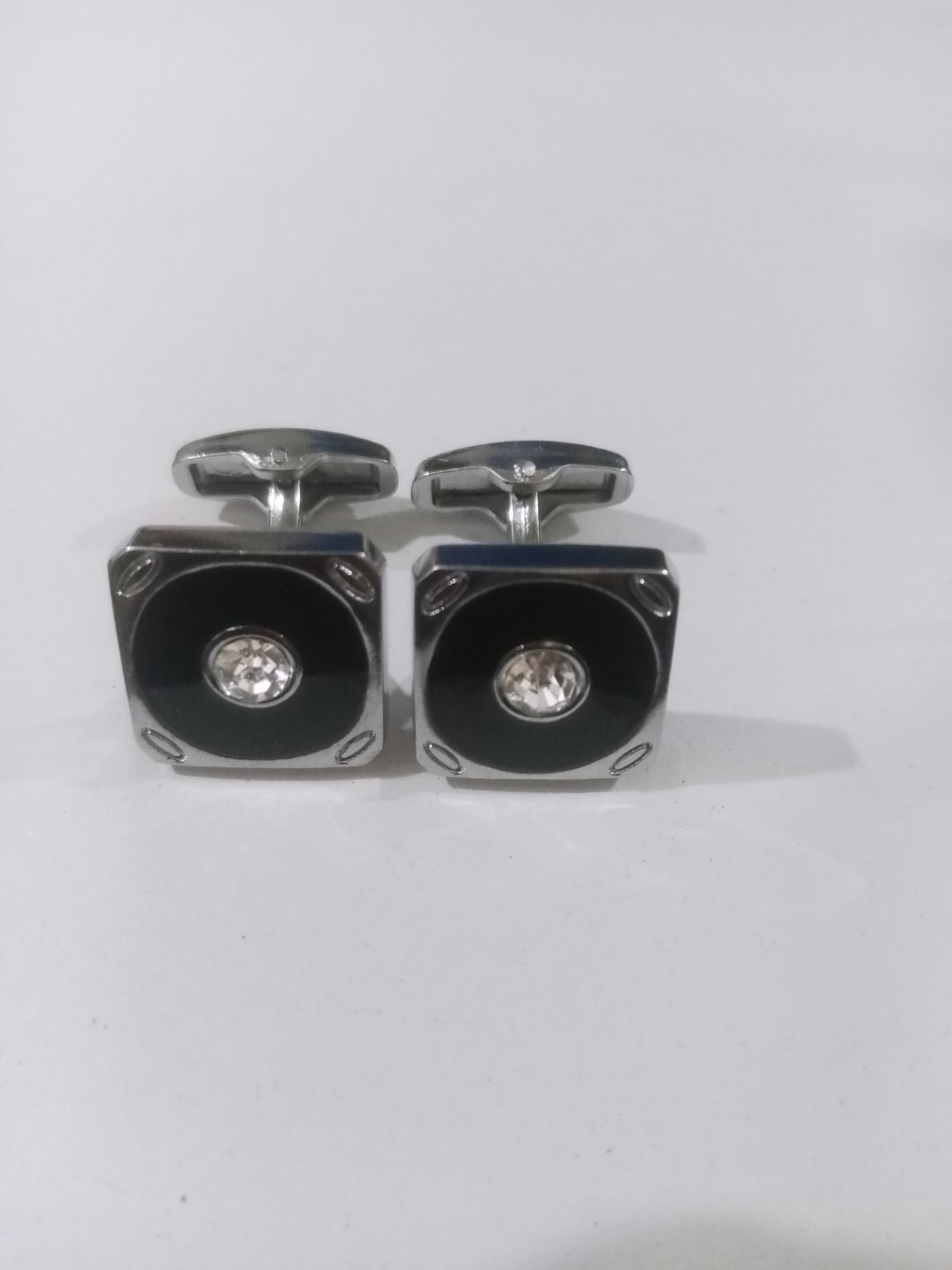 Cufflinks fashion style with awesome design for men,s