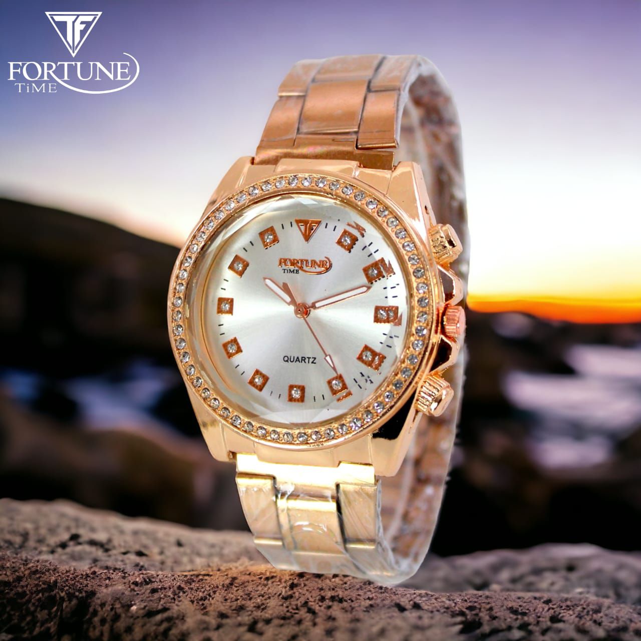 Fashionable 3 Chrono Stainless Steel Analog Quartz Watch For Women Stylish Ladies Wrist Watch