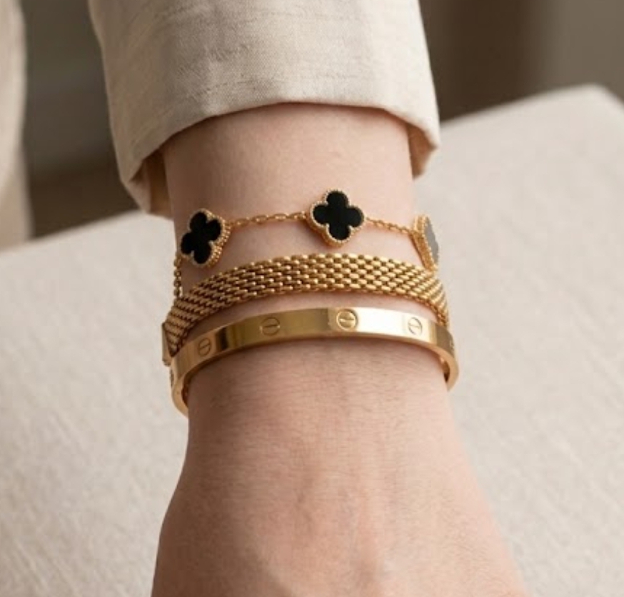 Luxury 3pcs Golden Bracelet Set for Women - Deep Black Clover Leaf & Mesh Chain Combo - Adjustable Size - Premium Stainless Steel Jewelry