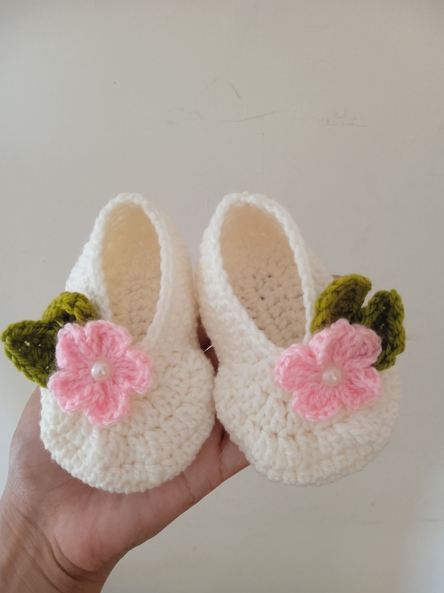 Floral Booties /Crochet Shoes / Shoes for babies