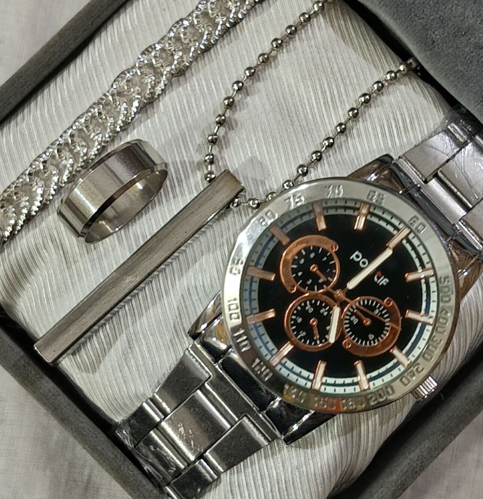 Pack Of 4 New Fashion Sun Moon Star Diamond  Men's Fashion Luxury  Watch Deal   -Top Fashion Mens Steel Band Watch +Chain Braclete -High Quality Classic Silver/blue   In  Random Dail Designs With Stainless steel Straps Casual Watch Deal For Men