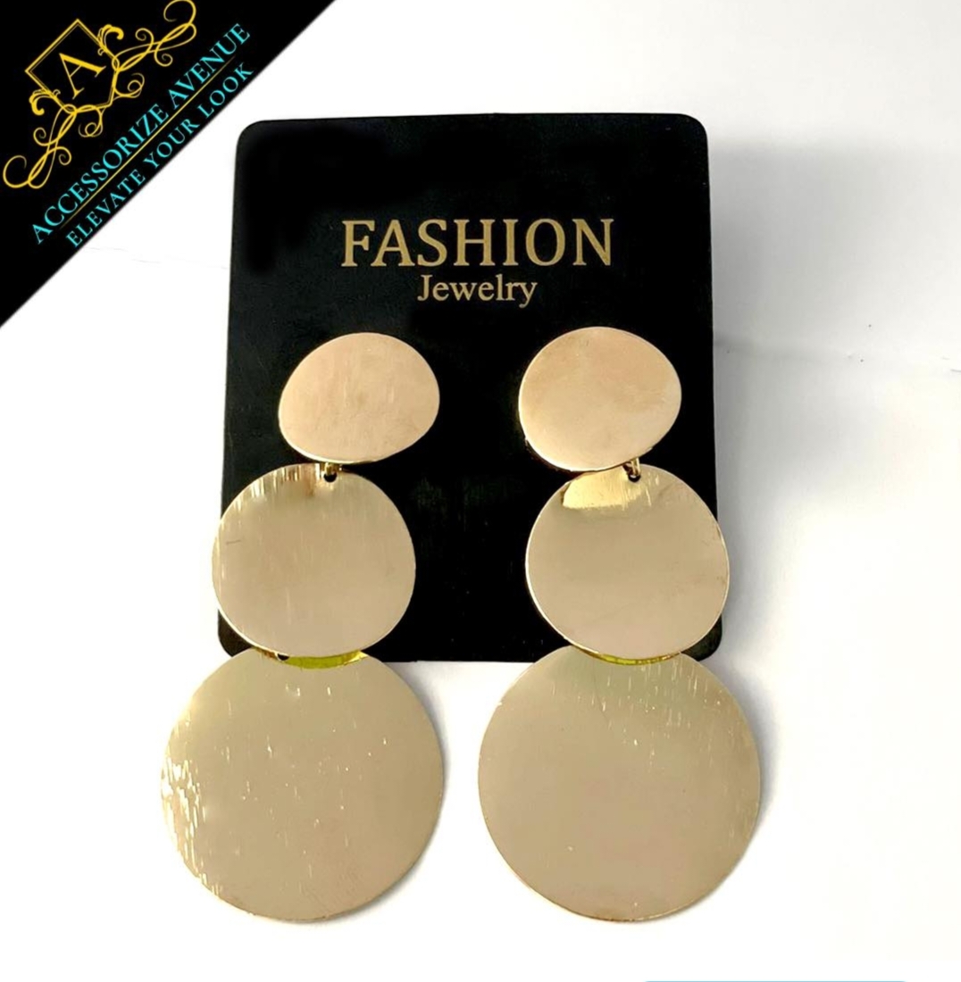 Fashionable & Trendy Article:  Stylish and Elegant Earrings for Casual and
Party Wear - Perfect for Any Occasion
