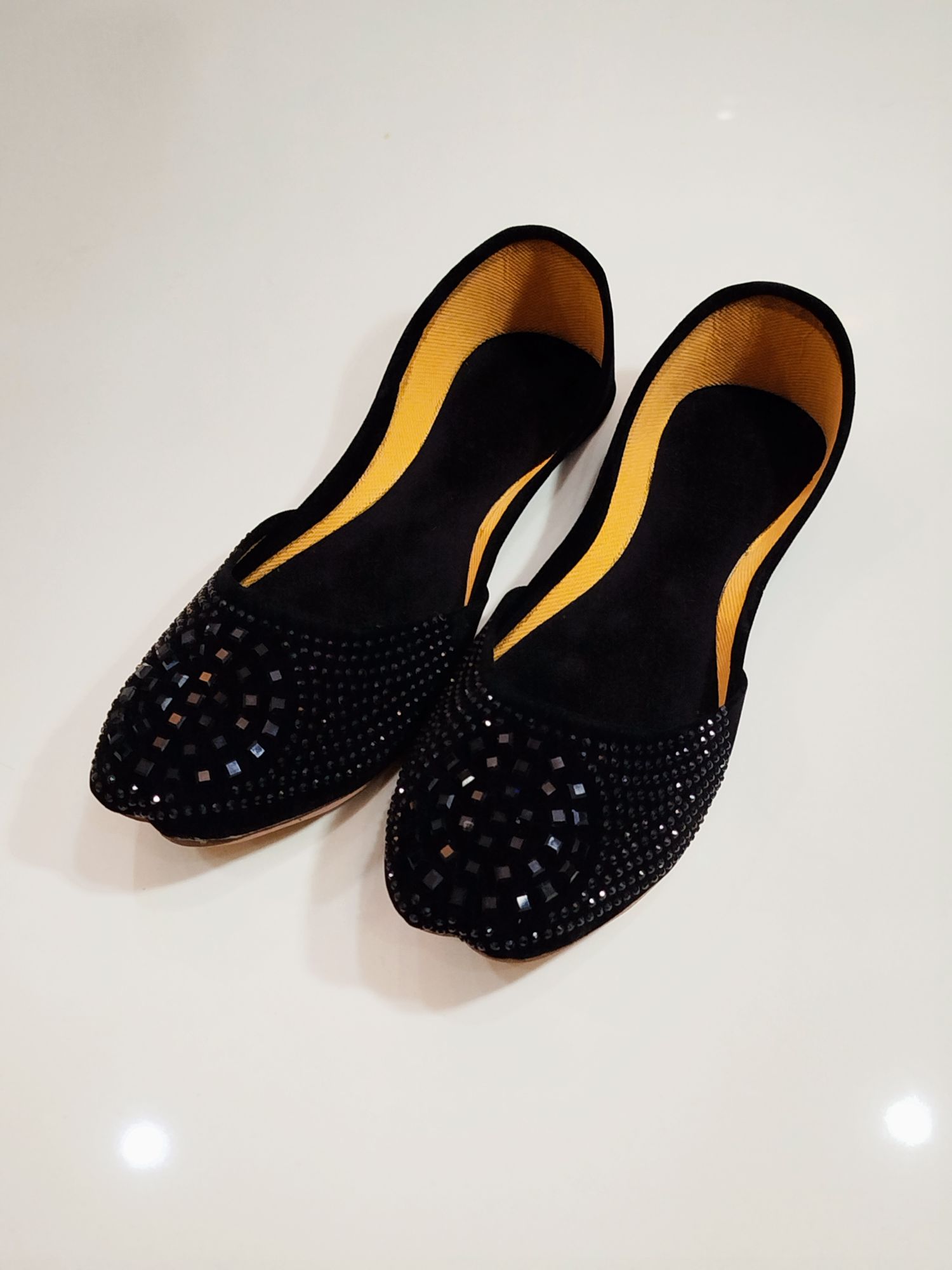 Handmade Casual Black Khussa Shoes for Women, Comfortable & Stylish