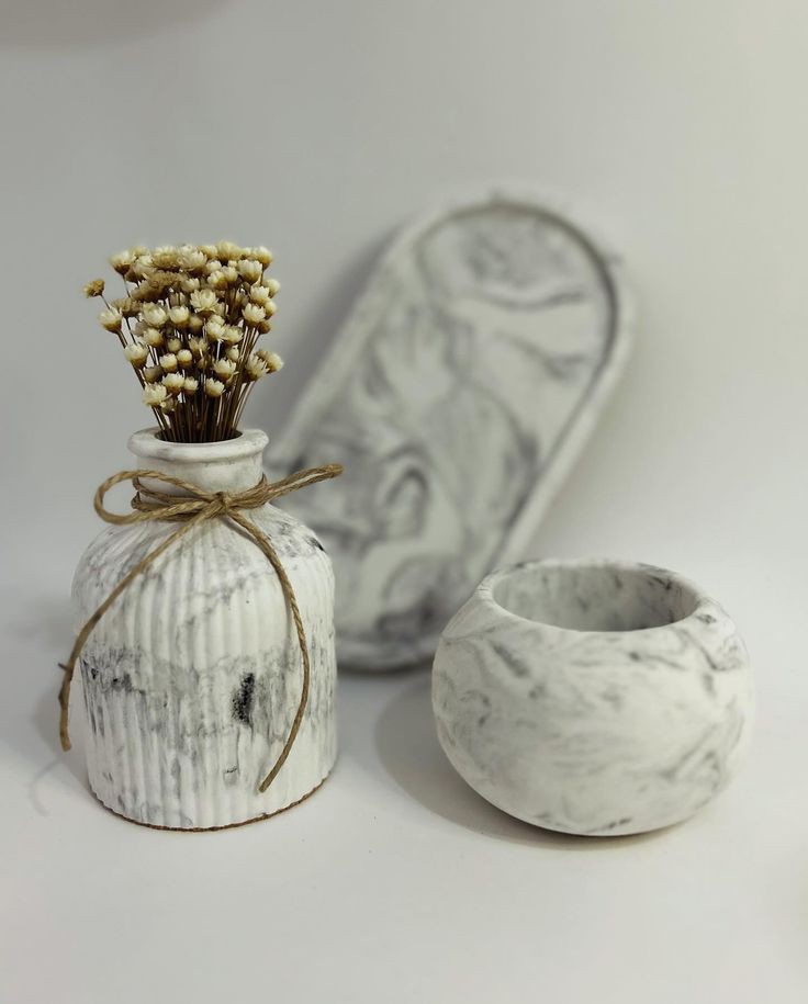 3pc decorative items | Mini Vase | Beautiful Candle Pot | Oval tray | Beautiful vase, candle pot and oval tray set for home decoration
