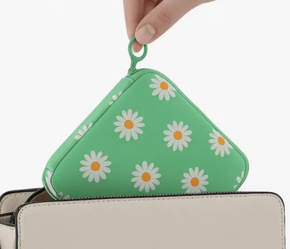 🌸 Girls' Diaper Napkin Storage Bag 🌸 👜 Nylon Sanitary Pad Pouch | Multipurpose Mini Organizer | Coin Purse | Jewelry & Travel Storage Case