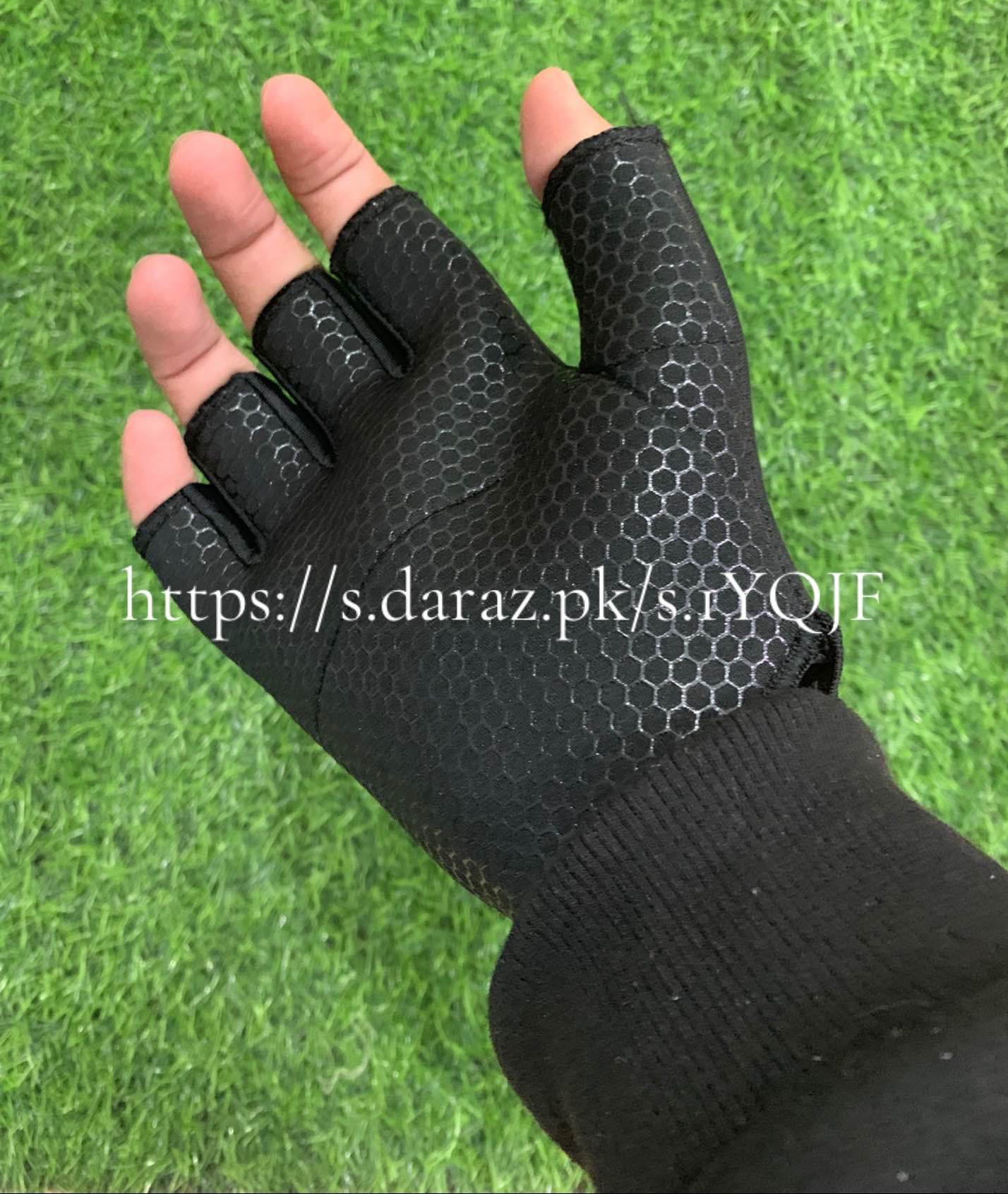Cricket Fielding Gloves | Professional Cricket Fielding Gloves | Lightweight & Comfortable Sports Gloves | Cricket Training & Match Gloves