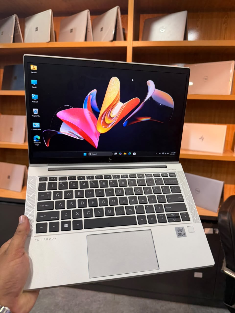 HP EliteBook 830 G7 10th Gen 16GB DDR4 RAM 256GB SSD 14.0 FHD Display Business Class Laptop