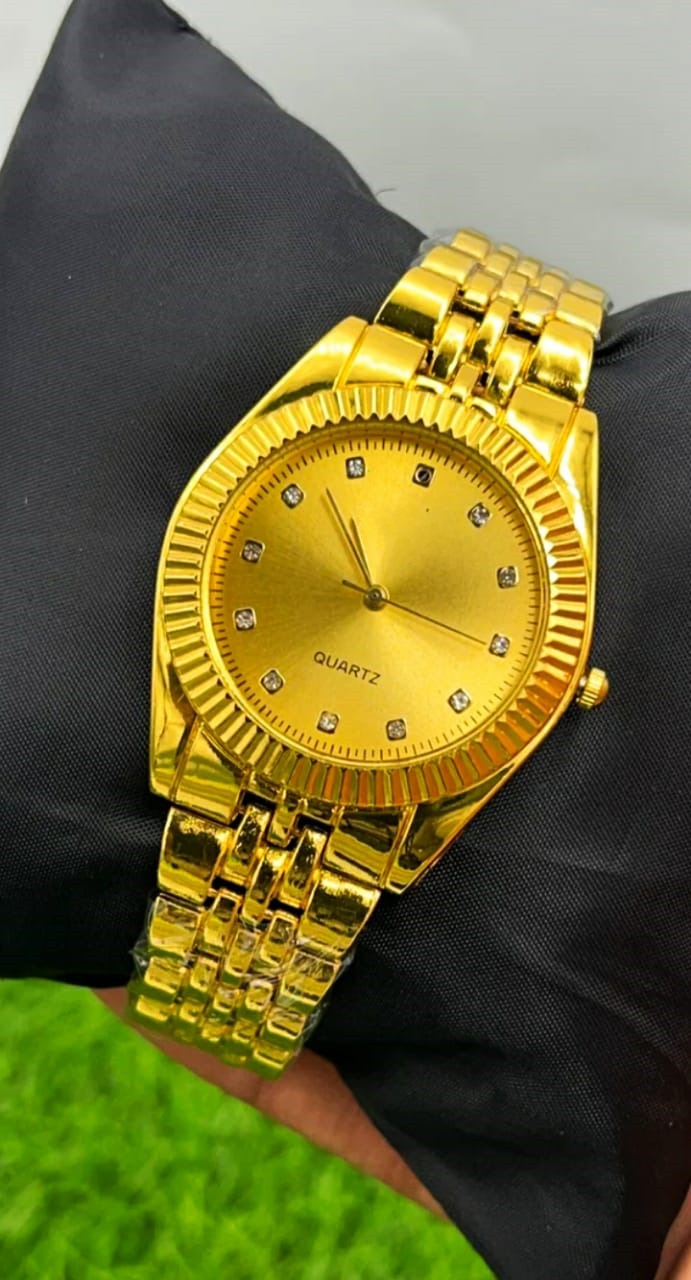 Luxurious Ladies Golden Fashion Watch 100% Imported Quality Classical Collection Fashion Watch for Girl's