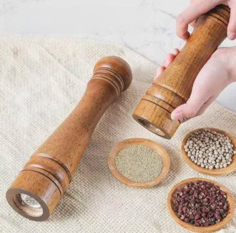 Wooden Pepper Grinder Manual Pepper Mill | Handheld Pepper Crusher for Kitchen