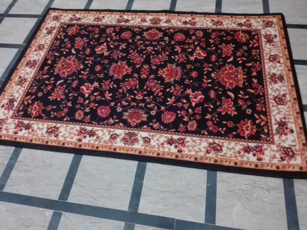 Polyester Microfiber Center Carpet Rectangle 4ft x 6ft Multi Color
