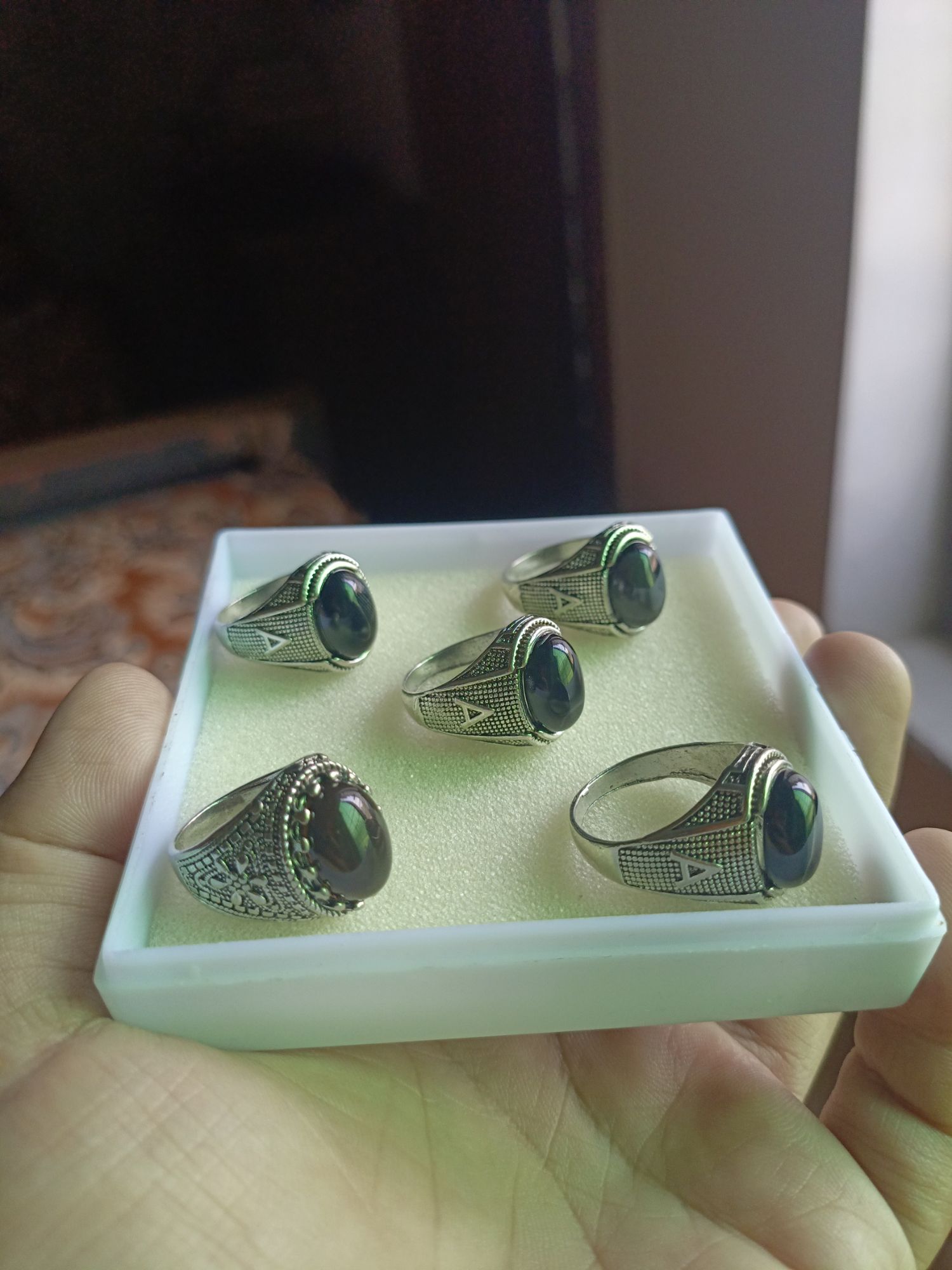 Big Size Ymami Haqeeq Ring different Colours Haqeeq italian rings Big stone ring 100% Orignal Aqeeq/Akik/agate/nag/stone/Gemstone/Haqeeq/yamni Haqeeq Stone/yamni Haqeeq gemstone/aqeeq stone/yamni aqeeq gemstone.