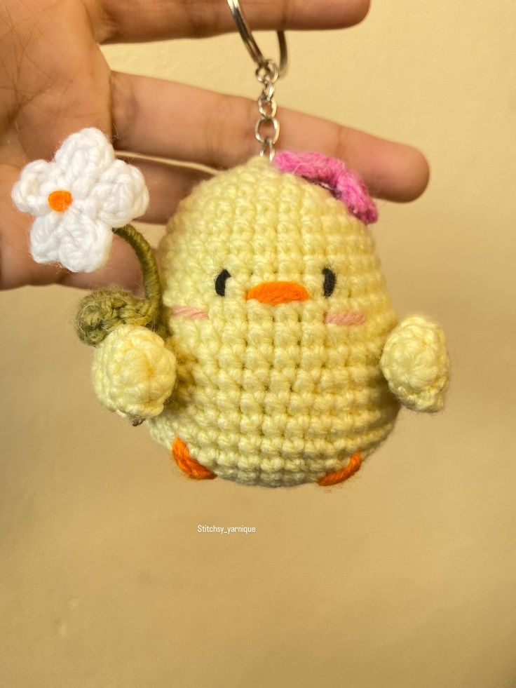 Handmade crochet flowers Keychain, Crochet Hatching Keychain, Amigurumi Chick Keyring, Cute Crochet Chick Bag Charm, Keychains