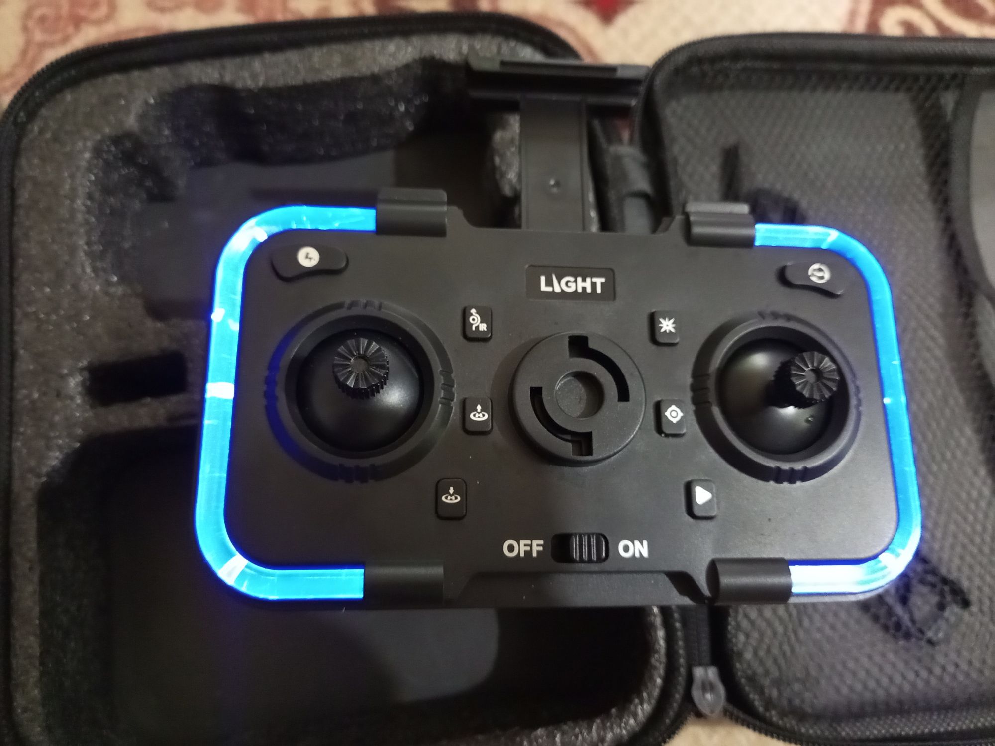 S99 Max, F187, E99Pro, 998 and LHX63
Drone - Dual HD WIFI FPV 2.4GHz Four-Sided
Obstacle Avoidance With Light Four-Axis
Folding Remote Control Helicopter Toy