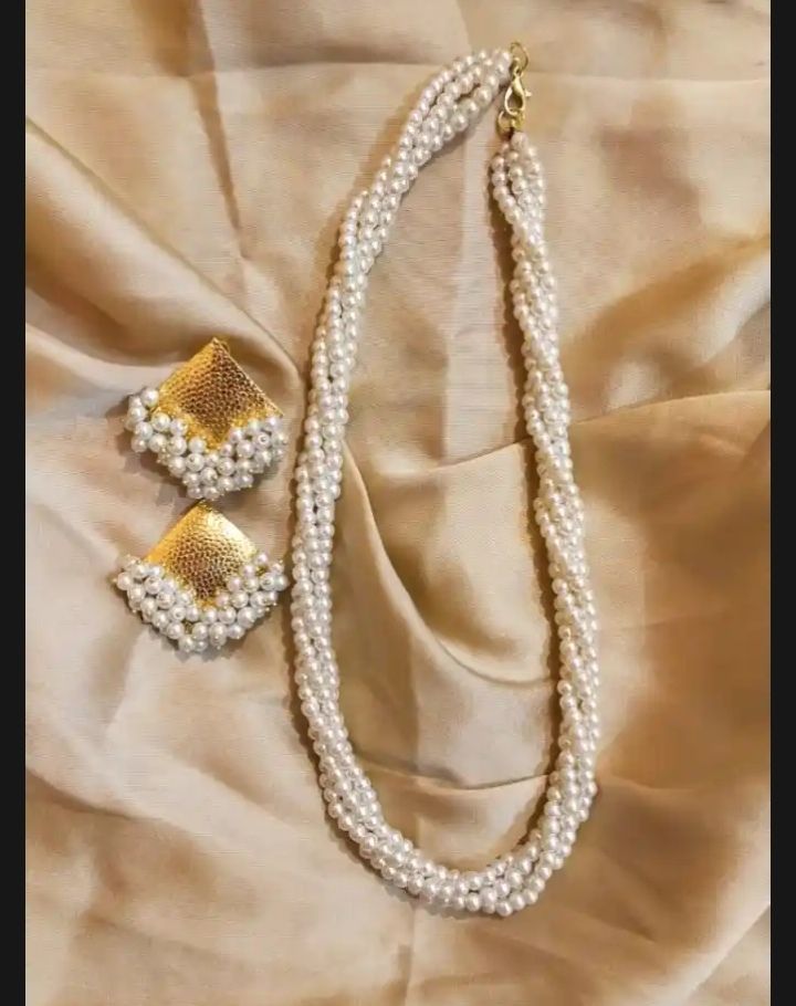 stylish pearl mala fashion able design gift for girls