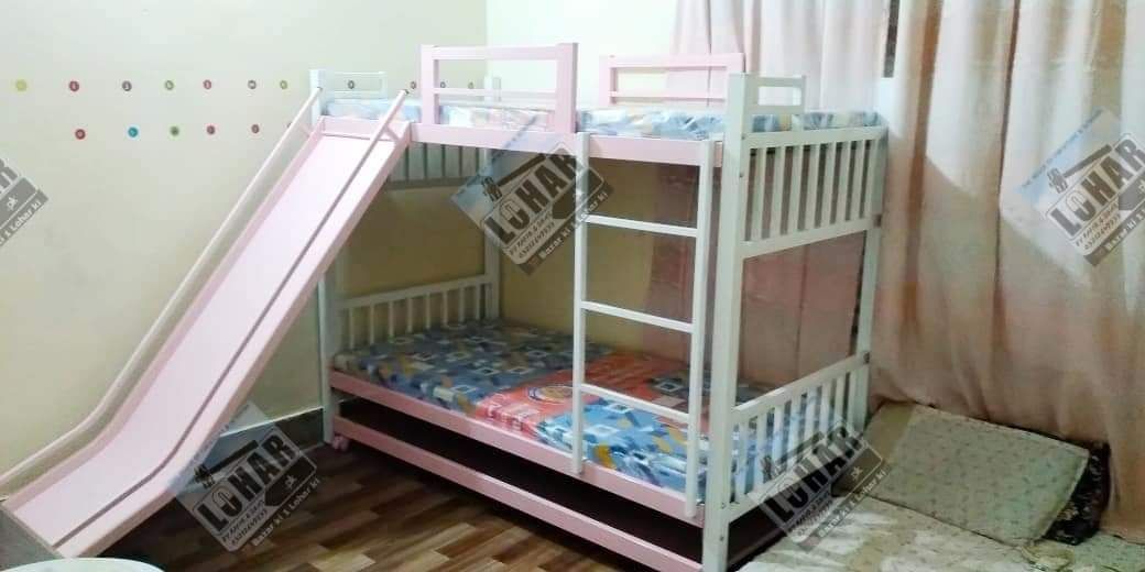 Bunk bed with Comfortable Slide and Trundle Bed